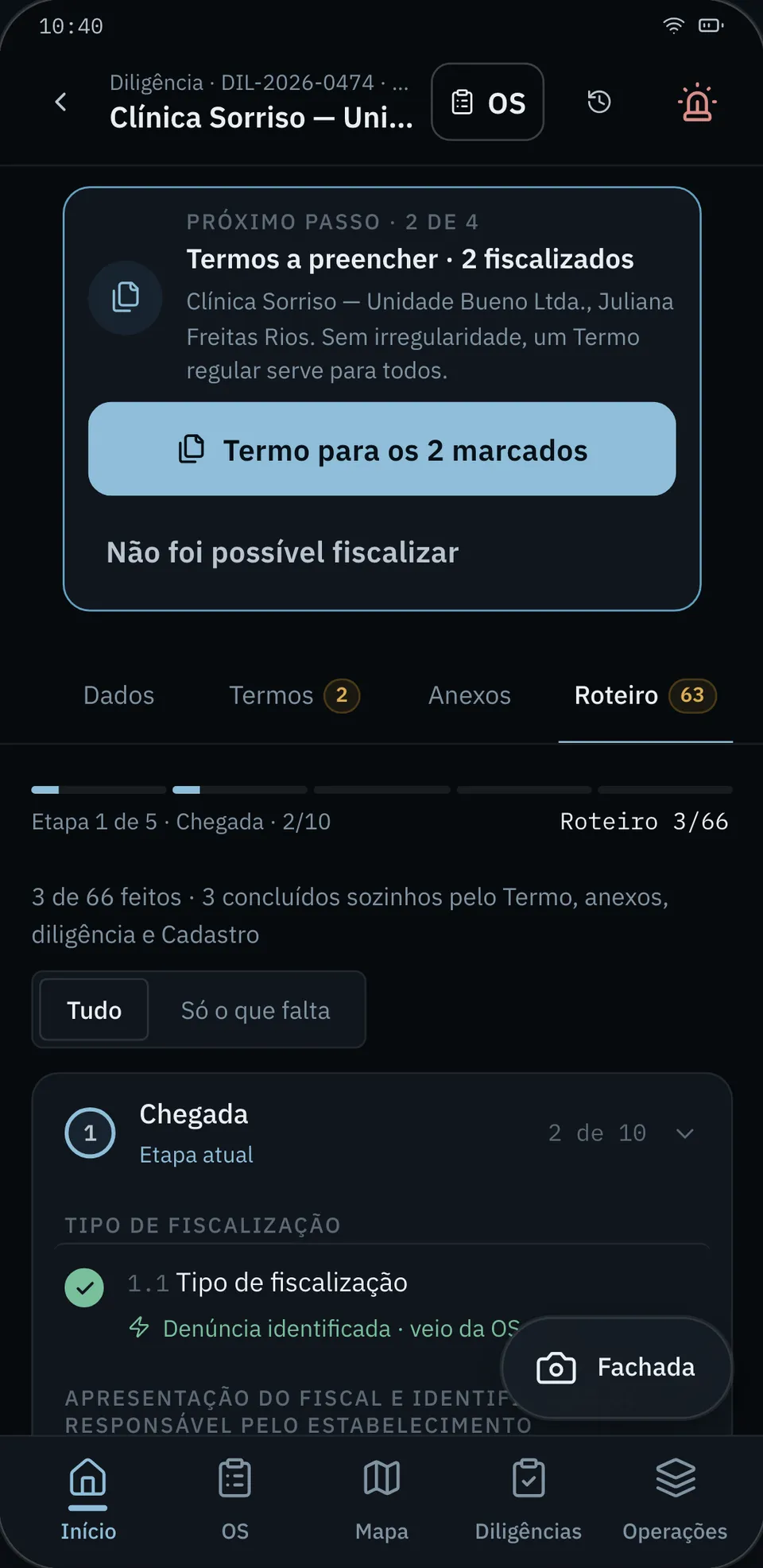 Diligência aberta no aplicativo Android do fiscal, com o roteiro da visita e a foto da fachada.
